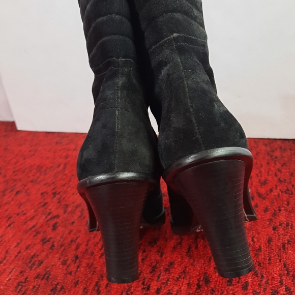 Gianni Bini Women's Heeled Boots Black Suede Leather Side Zip Size 8M - Picture 3 of 13